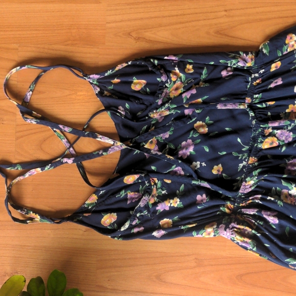 Floral open back strappy summer dress - Picture 5 of 6